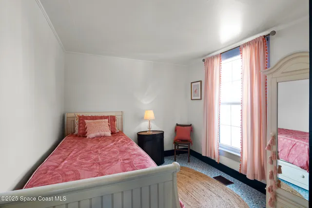 $899,999 | 3945 Indian River Drive, Cocoa, FL 32926