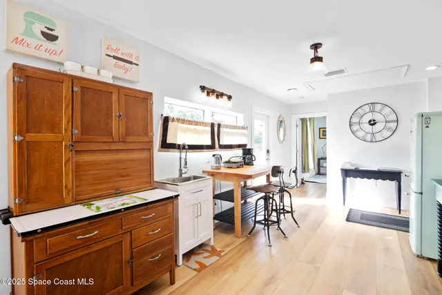 $899,999 | 3945 Indian River Drive, Cocoa, FL 32926