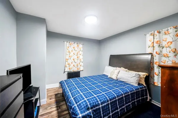 $640,000 | 39 Andrews Avenue, Wheatley Heights, NY 11798