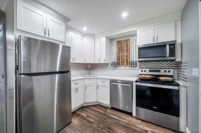 $700,000 | 39 Andrews Avenue, Wheatley Heights, NY 11798