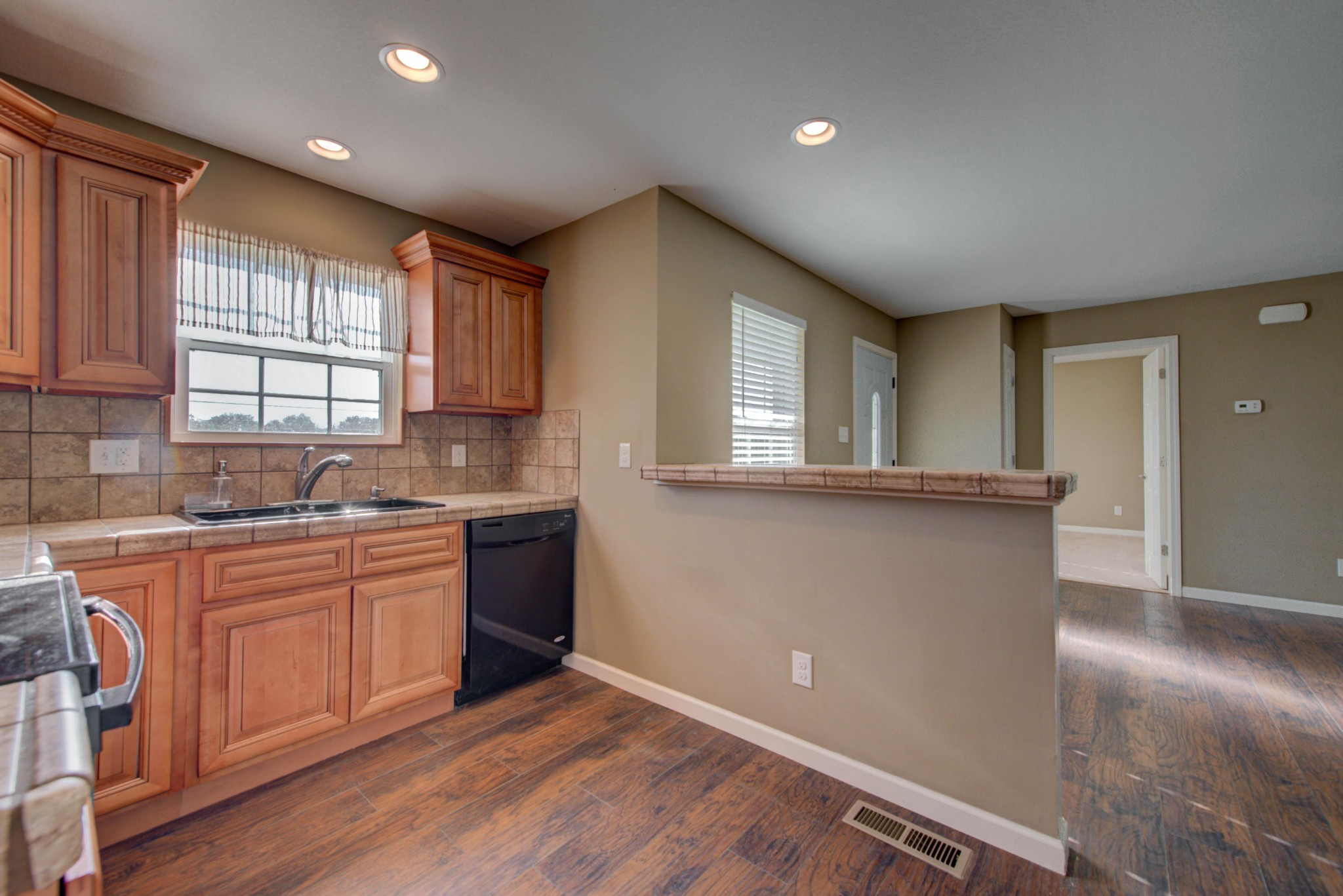903 North Wright Road Alcoa, TN 37701 - Photo 7 of 20 Gallery Image 7
