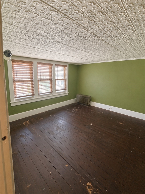 123 Grape Street Chicopee, MA 01013 - Photo 10 of 11