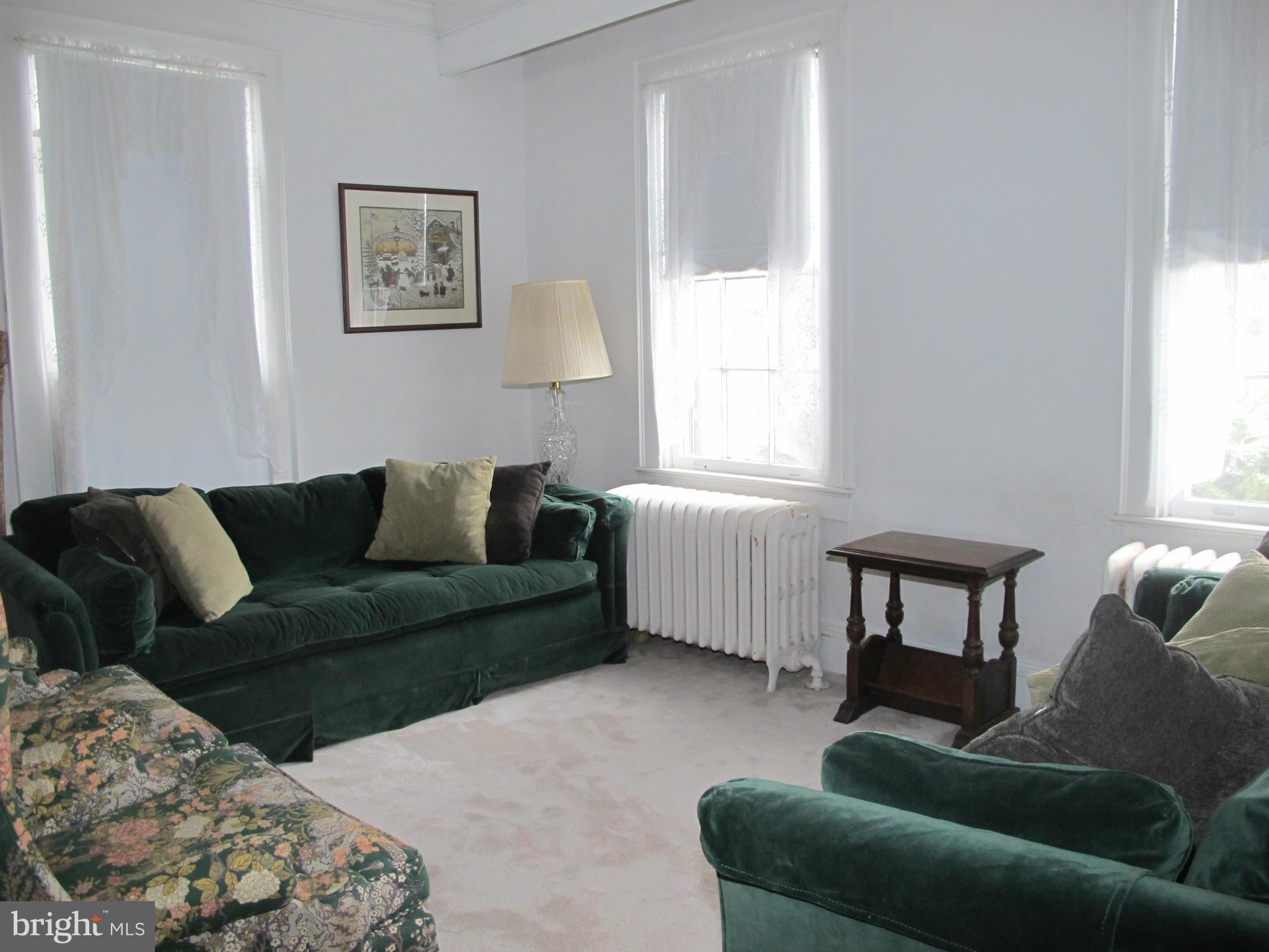 17521 Old Baltimore Road Olney, MD 20832 - Photo 2 of 27 Living Room