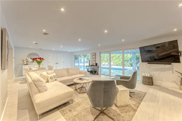 $19,995 | 1800 Admirals Way, Fort Lauderdale, FL 33316