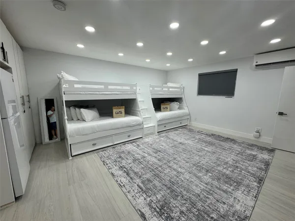 $19,995 | 1800 Admirals Way, Fort Lauderdale, FL 33316