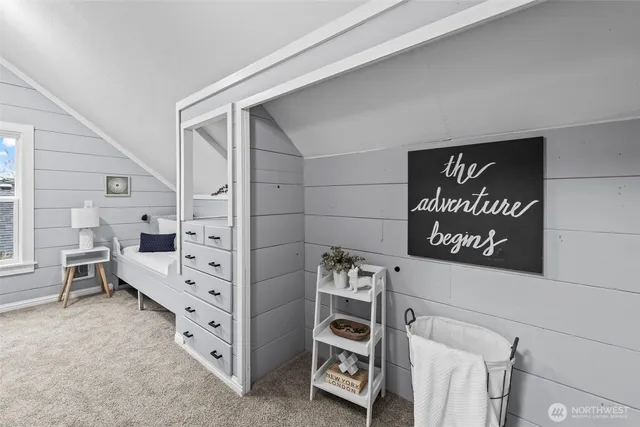 $585,000 | 422 8th Avenue Northeast, Puyallup, WA 98372