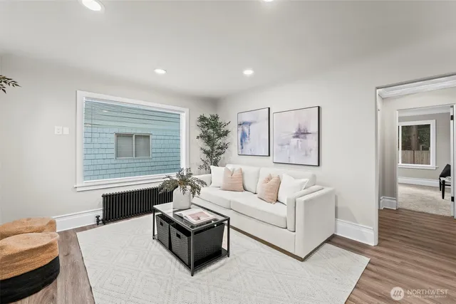 $585,000 | 422 8th Avenue Northeast, Puyallup, WA 98372