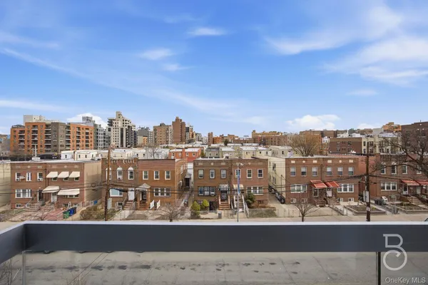 $729,000 | 21-24 30th Avenue, Unit 4A | Astoria
