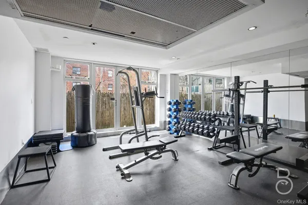 $729,000 | 21-24 30th Avenue, Unit 4A | Astoria