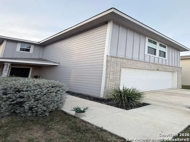 $1,850 | 12707 Lorena Ochoa, San Antonio, TX 78221