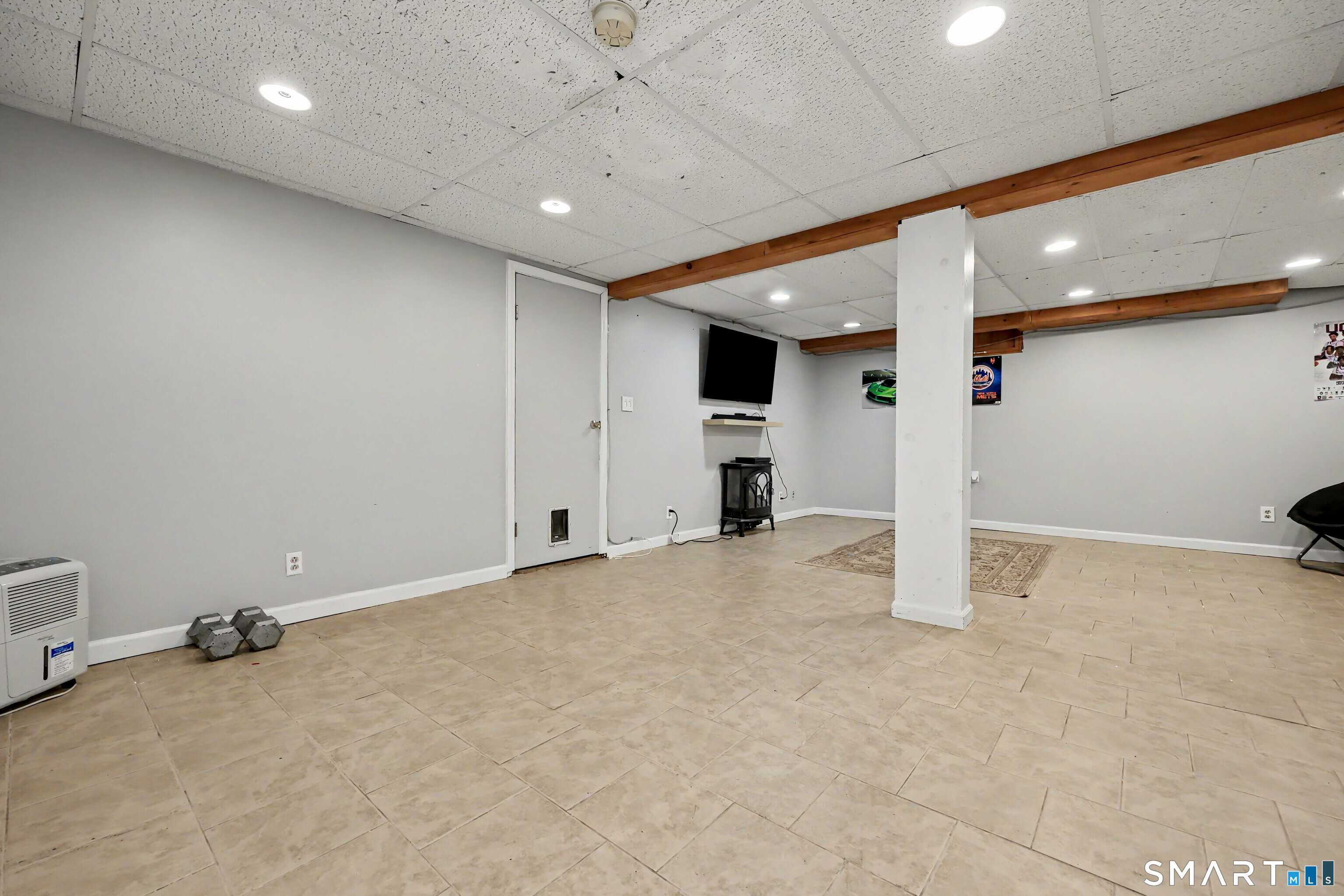 29 Pleasant View Road New Milford, CT 06776 - Photo 33 of 40 Lower level rec room