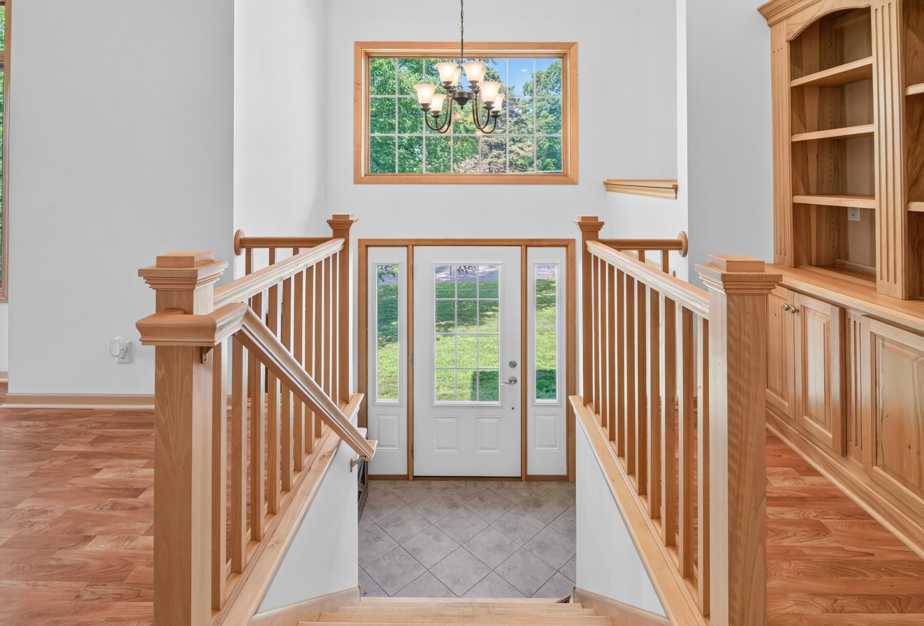 633 Burlington Road St. Paul, MN 55119 - Photo 5 of 70