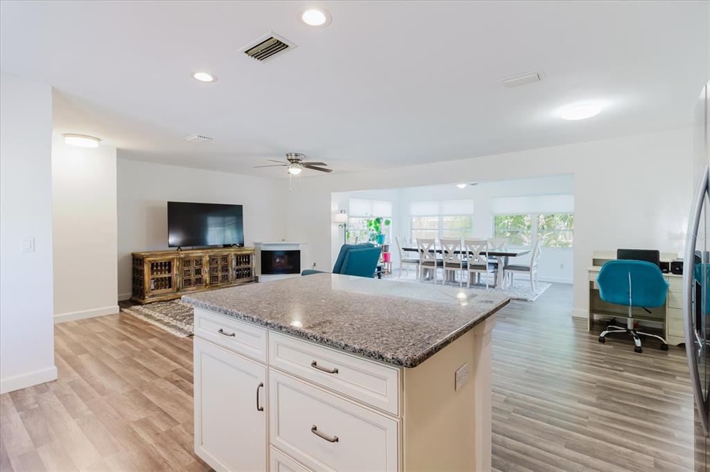 2032 West Ridge Drive Clearwater, FL 33763 - Photo 14 of 72