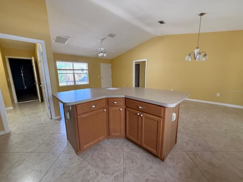 1089 Nash Loop The Villages, FL 32162 - Photo 7 of 17