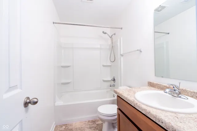 $339,999 | 4148 Ashworth Lane, Columbus, IN 47201