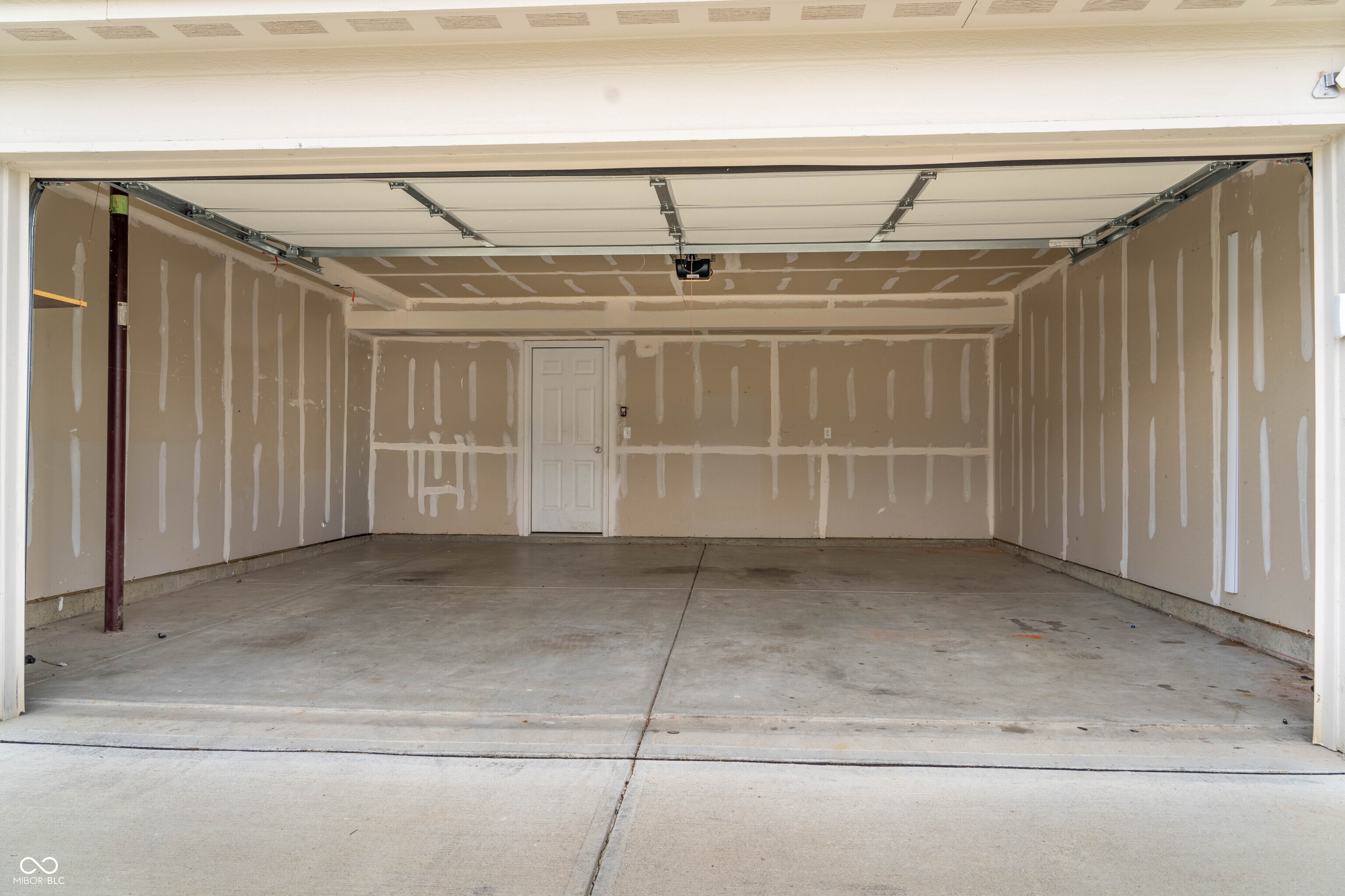 4148 Ashworth Lane Columbus, IN 47201 - Photo 35 of 43