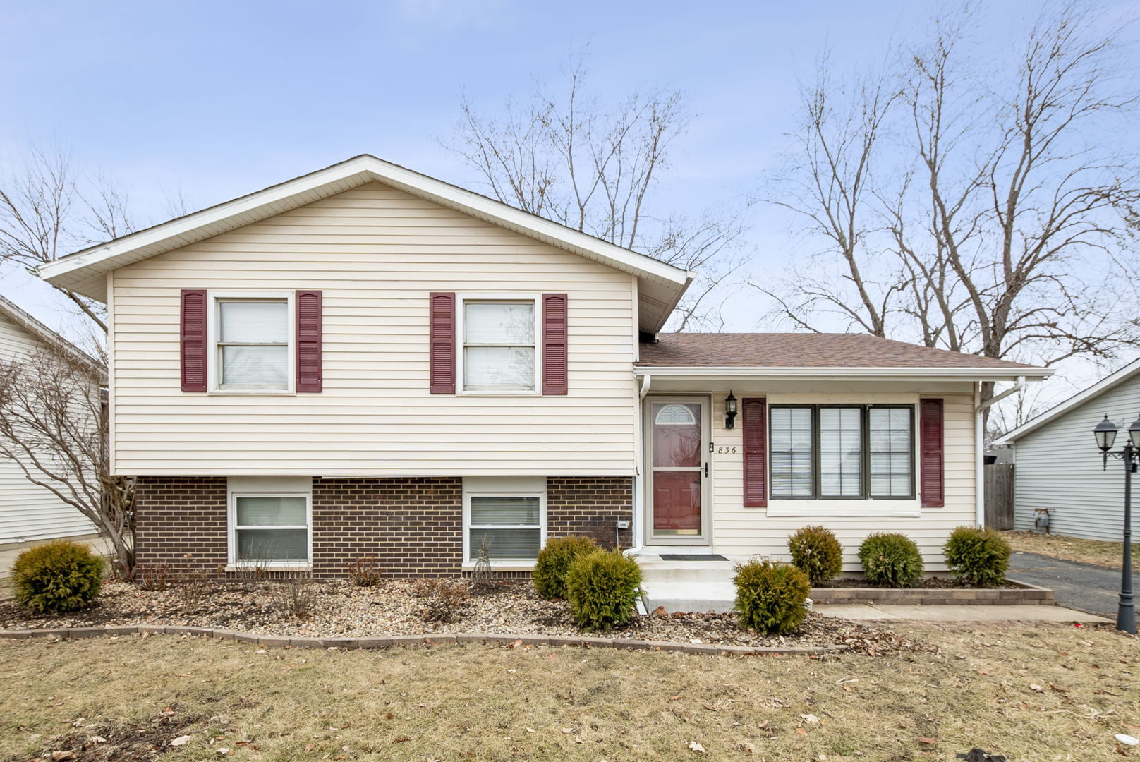 836 Lily Cache Lane Bolingbrook, IL 60440 - Photo 1 of 31