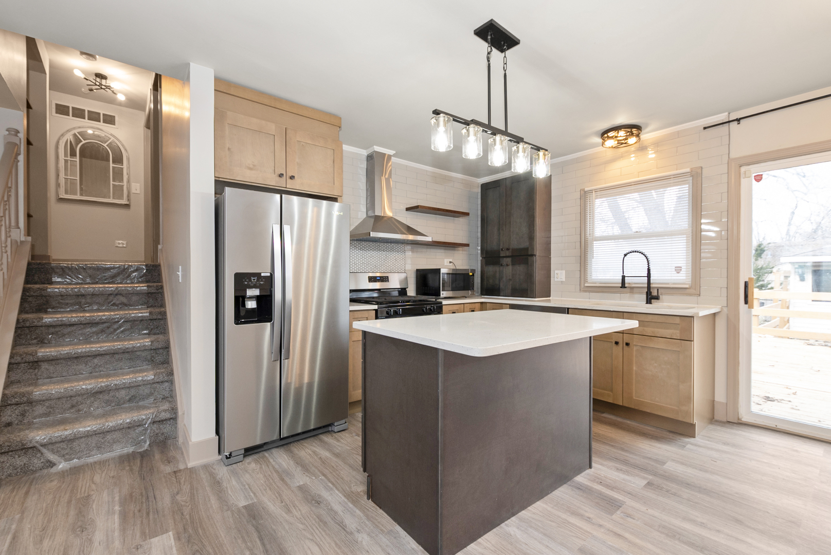 836 Lily Cache Lane Bolingbrook, IL 60440 - Photo 7 of 31