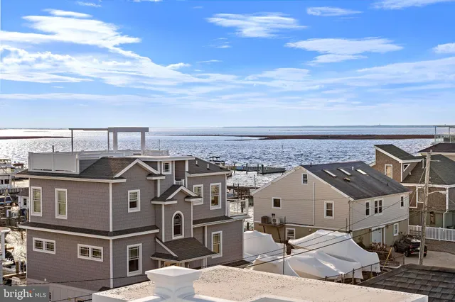 $2,100,000 | 27 West 33rd Street, Long Beach Township, NJ 08008