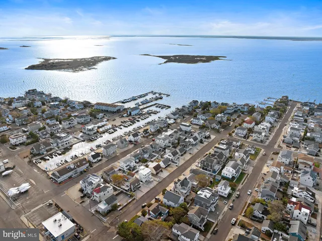 $2,100,000 | 27 West 33rd Street, Long Beach Township, NJ 08008