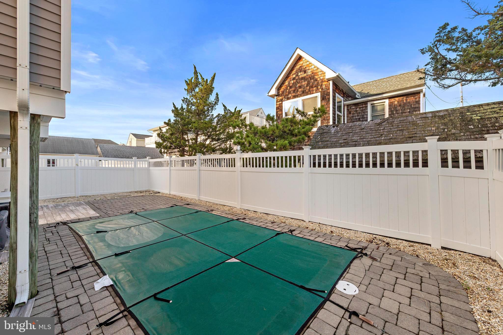 27 West 33rd Street Long Beach Township, NJ 08008 - Photo 64 of 83