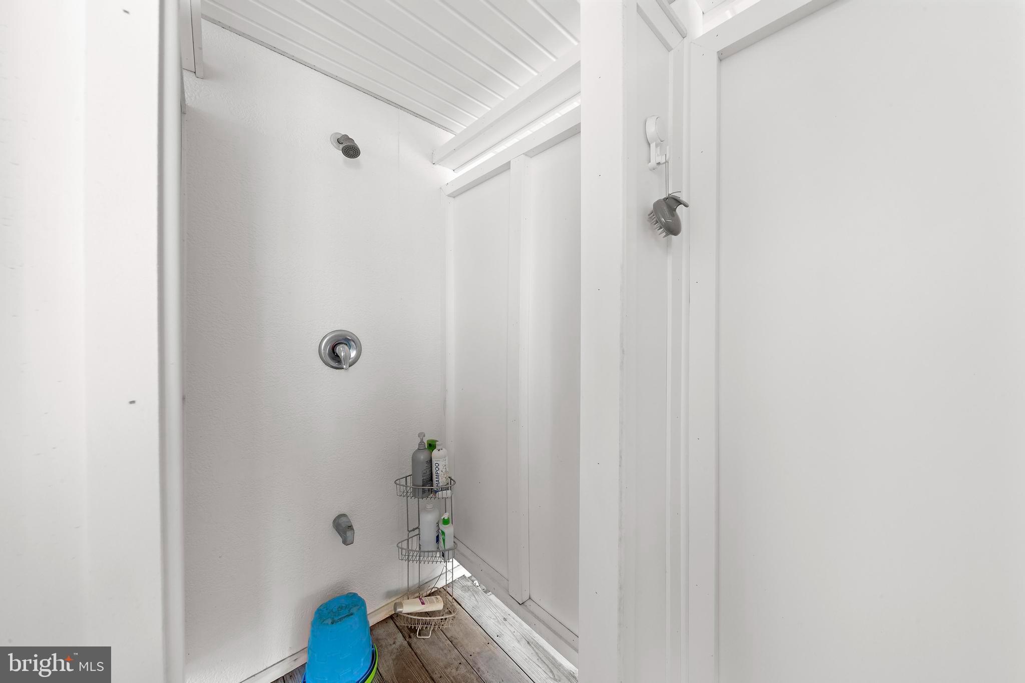 27 West 33rd Street Long Beach Township, NJ 08008 - Photo 67 of 83