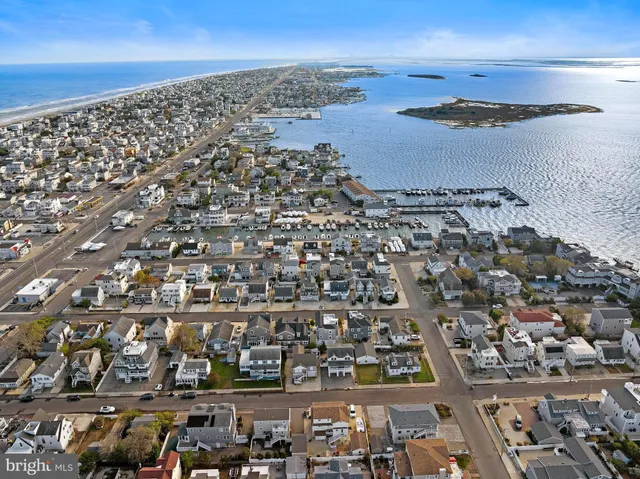 $2,100,000 | 27 West 33rd Street, Long Beach Township, NJ 08008