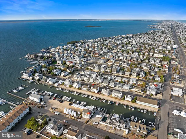 $2,100,000 | 27 West 33rd Street, Long Beach Township, NJ 08008