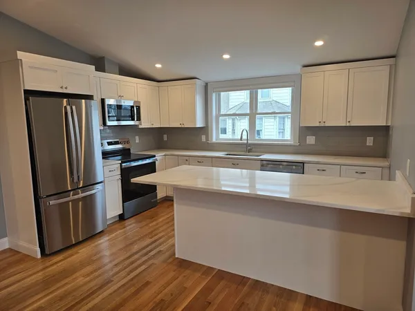 $3,500 | 29 Appleton Street, Unit 3, Arlington, MA 02476