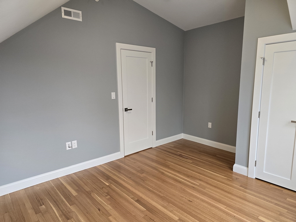 29 Appleton Street, Unit 3 Arlington, MA 02476 - Photo 8 of 12