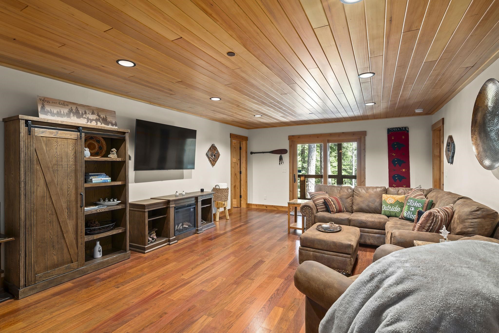 563 Robin Road Homewood, CA 96141 - Photo 14 of 28