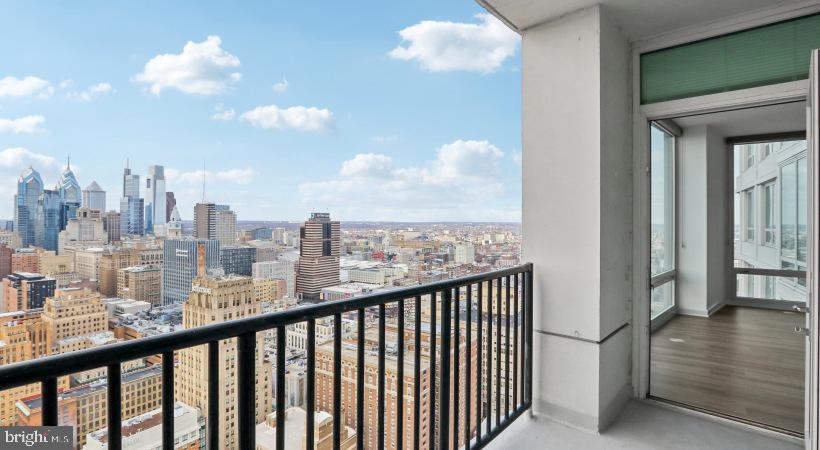206 West Washington Square, Unit 1908 Philadelphia, PA 19106 - Photo 20 of 31 a view of a city from a balcony