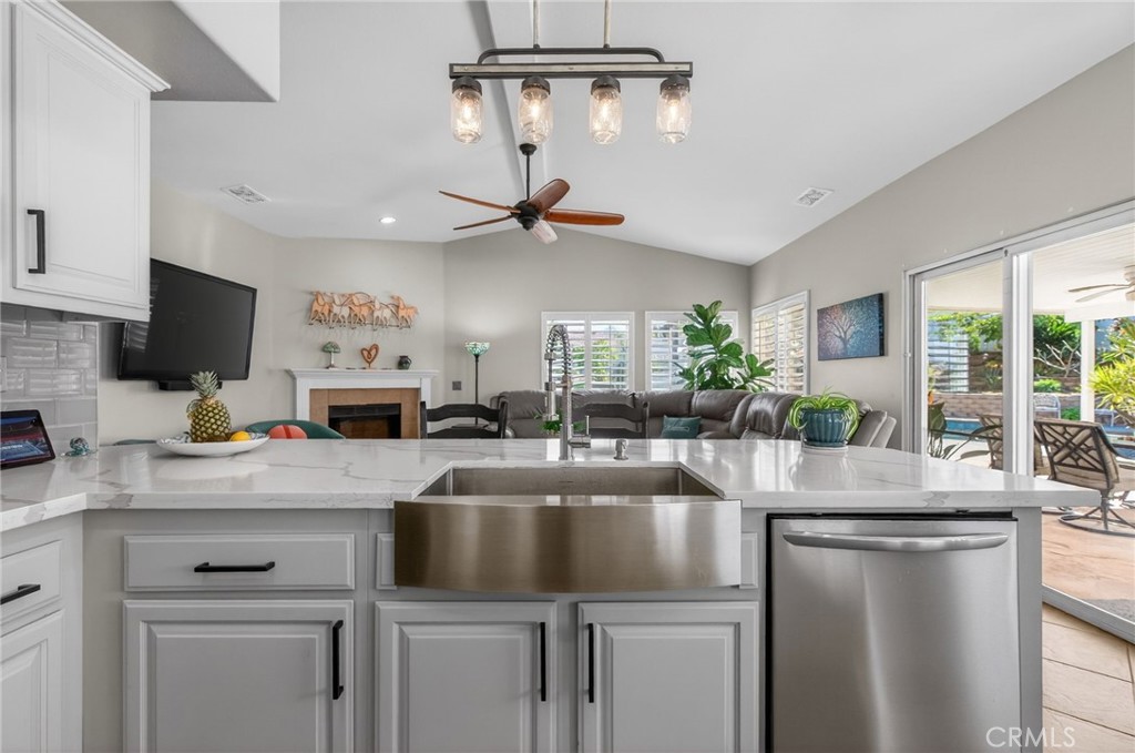 14029 Dove Canyon Drive Riverside, CA 92503 - Photo 19 of 69