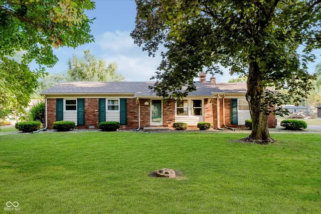 $264,900 | 810 Ernie Lu Avenue, Anderson, IN 46013