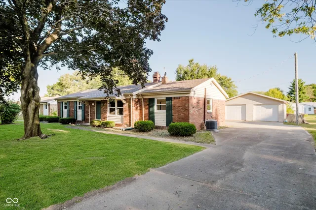 $262,900 | 810 Ernie Lu Avenue, Anderson, IN 46013