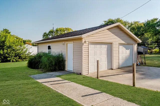 $262,900 | 810 Ernie Lu Avenue, Anderson, IN 46013