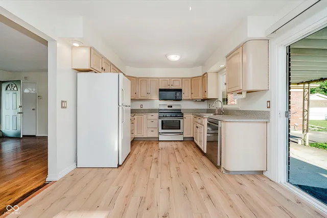 $262,900 | 810 Ernie Lu Avenue, Anderson, IN 46013