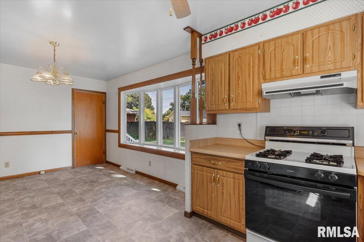 8 Foresters Lane Springfield, IL 62704 - Photo 16 of 37 Gallery Image 16