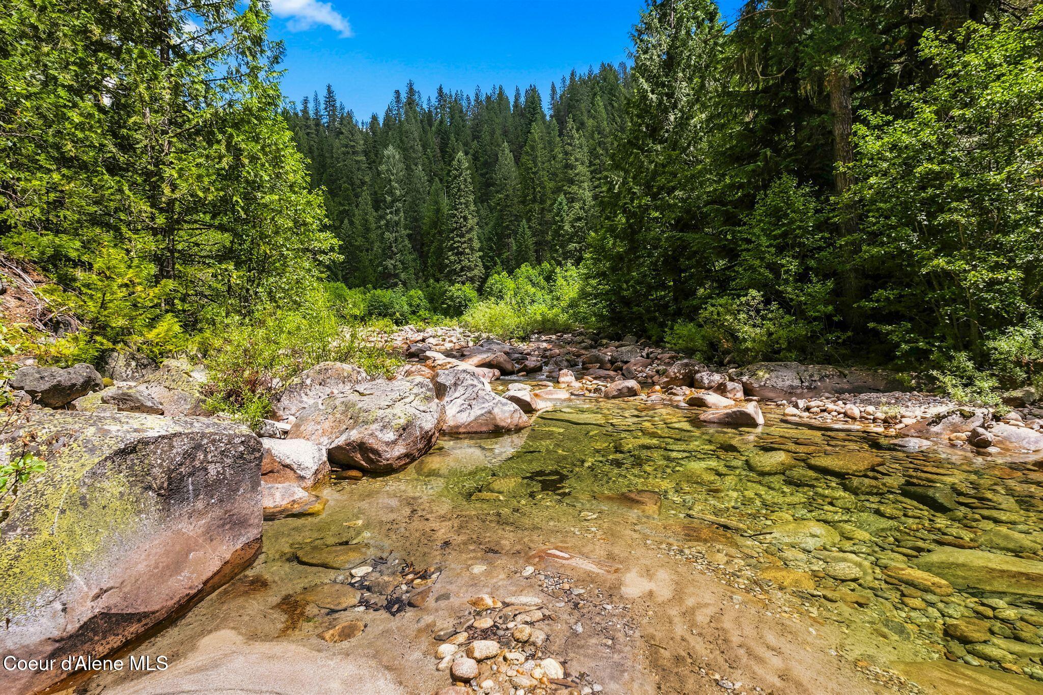 Nna Lantern Lane Sandpoint, ID 83864 - Photo 1 of 29 Private soaking hole!
