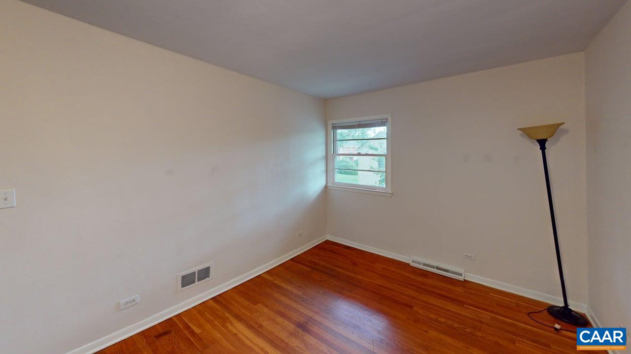 130 Apple Tree Road, Unit B Charlottesville, VA 22903 - Photo 7 of 9
