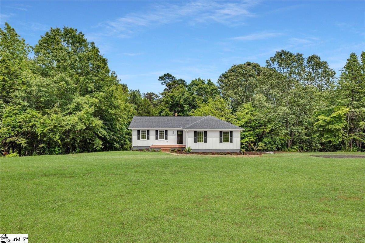 2400 Tigerville Road Travelers Rest, SC 29690 - Photo 3 of 36