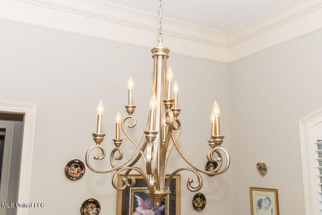 367 Caroline Boulevard Madison, MS 39110 - Photo 22 of 61 Dining Room Lighting