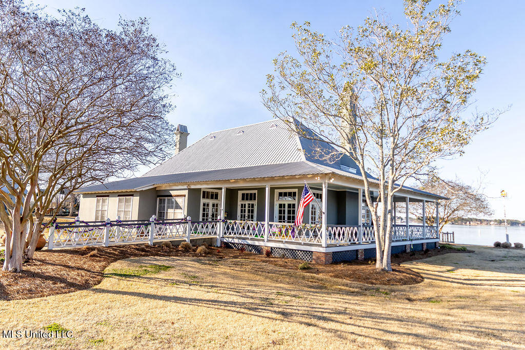 367 Caroline Boulevard Madison, MS 39110 - Photo 49 of 61 =Club House Closest To Residence