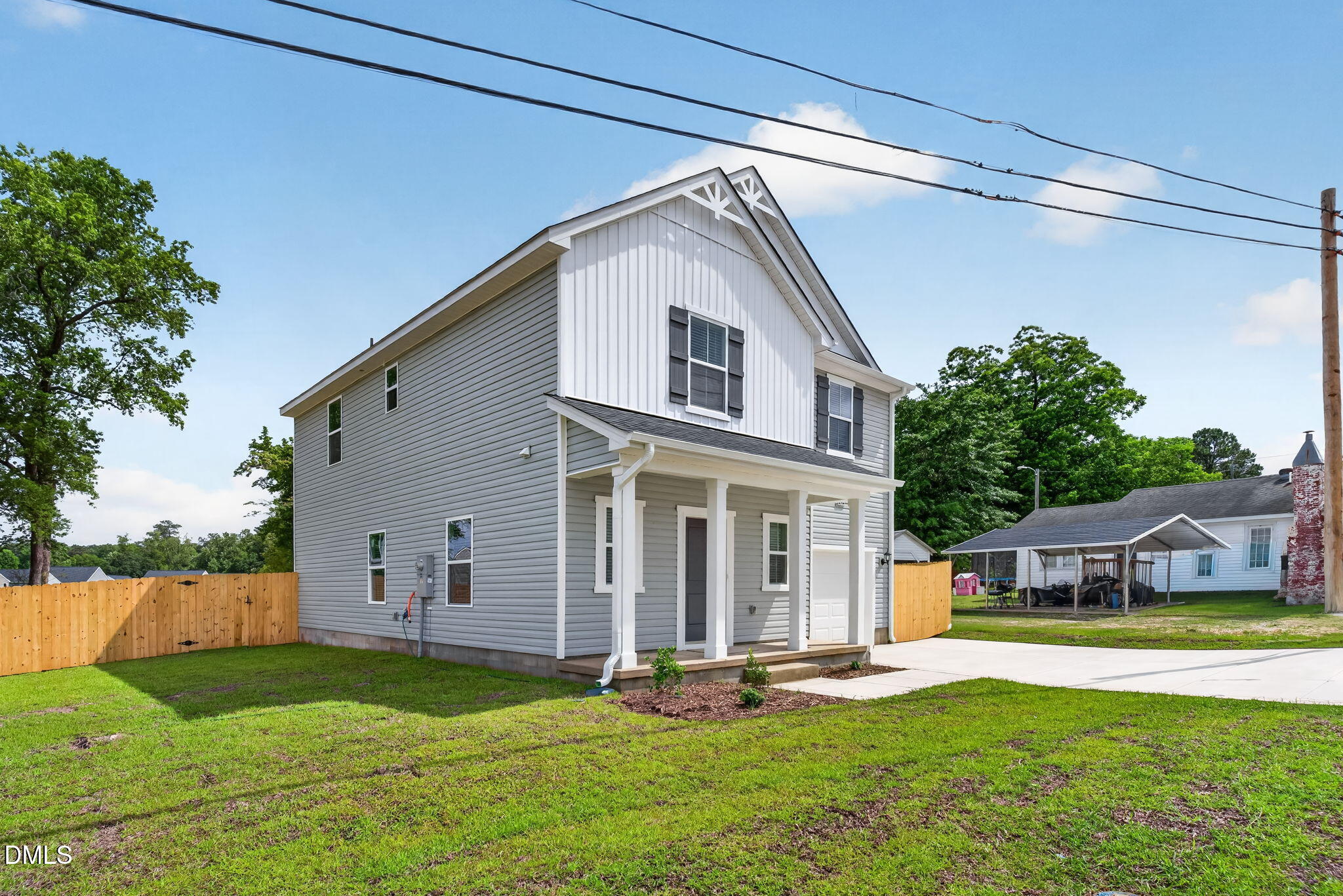 1492 Erwin Road Dunn, NC 28334 - Photo 2 of 34 2-web-or-mls-DSC03922