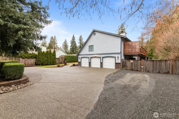 $999,000 | 4033 120th Place Southeast, Everett, WA 98208