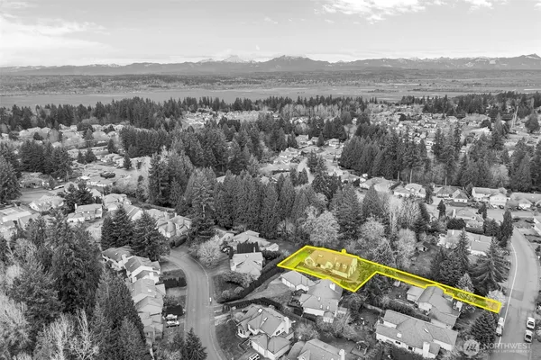 $999,000 | 4033 120th Place Southeast, Everett, WA 98208