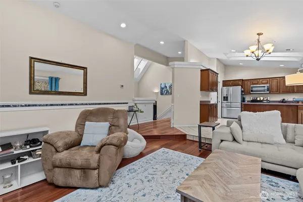 $999,000 | 4033 120th Place Southeast, Everett, WA 98208