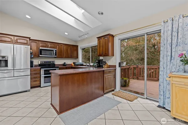 $999,000 | 4033 120th Place Southeast, Everett, WA 98208