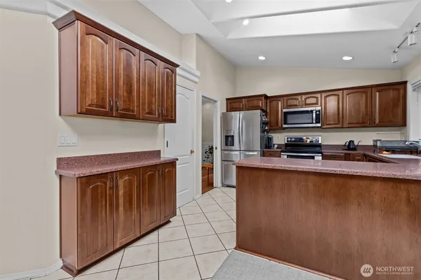 $999,000 | 4033 120th Place Southeast, Everett, WA 98208