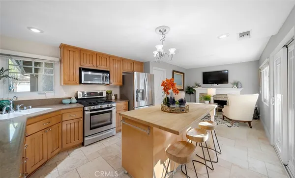 $1,050,000 | 8481 East Foothill Street, Anaheim Hills, CA 92808